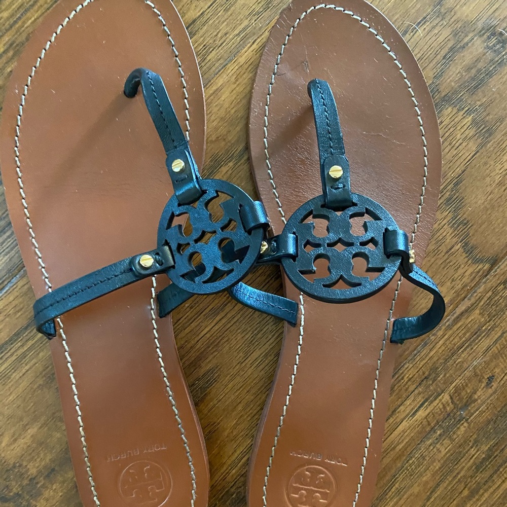 Tory Burch thong sandals size 9.5